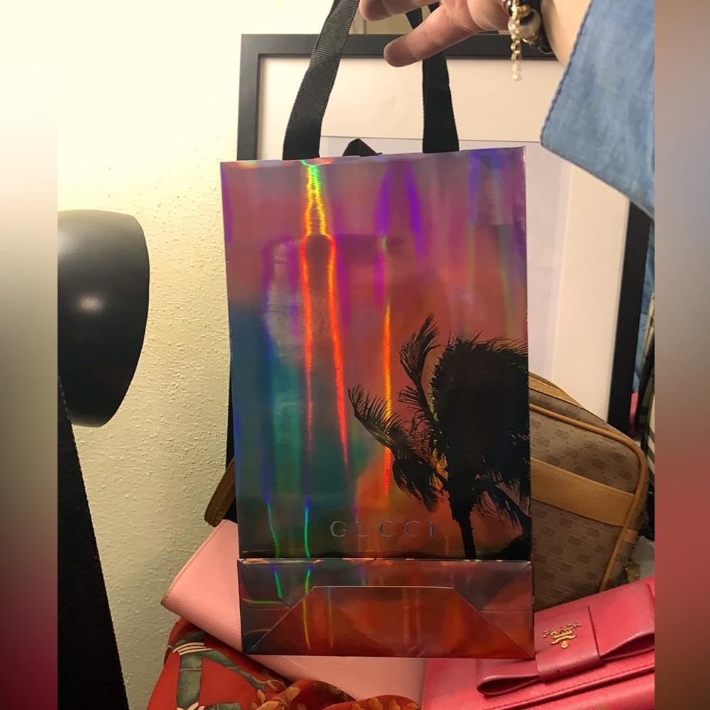 Gucci NEW Framed Limited Edition Shopping Bag with frame 16x14 bag alone 9x15x3